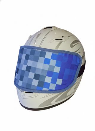 Casco, protector textil para visor.