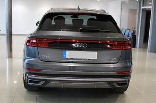 Audi Q8 2021