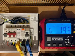Cuadro de protecciones para cargador coche elecelé