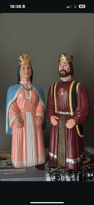 Figuras Gigantes de Buñuel Goma