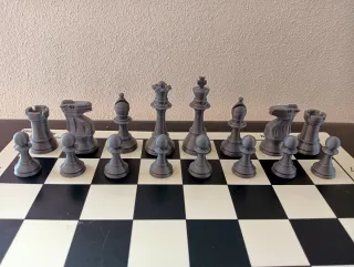 Piezas de ajedrez de colores