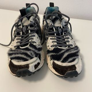 Flower Mountain Talla 37