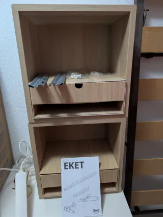 2 Estantes o Mesillas de noche Ikea madera