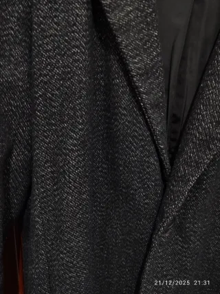 Abrigo Bershka gris talla S