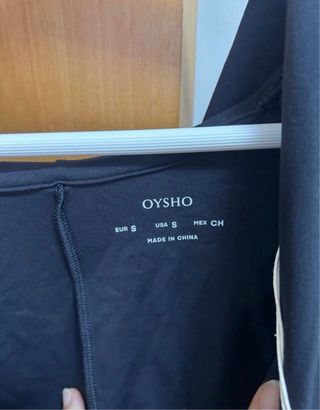 Mono negro deportivo Oysho S