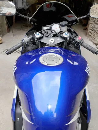 Yamaha R6