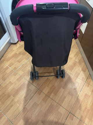 Sillita de paseo rosa con estampado