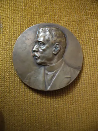 Medalla antigua TRENTO MCMVII