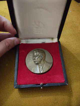 Medalla antigua TRENTO MCMVII