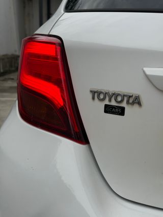 Toyota Yaris 90D 2015 Active+