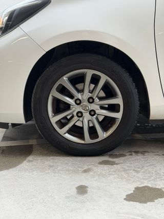 Toyota Yaris 90D 2015 Active+