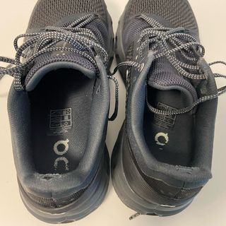 On Cloud - Talla 37/38