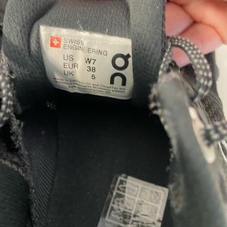 On Cloud - Talla 37/38