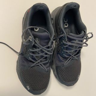 On Cloud - Talla 37/38