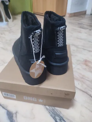 Botines DNG plataforma negros