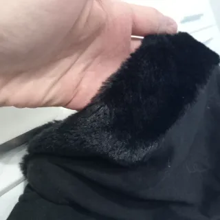 Felpa Gaialuna con zip e dettagli rossi