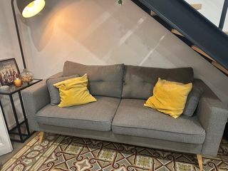 Sofá gris 2 plazas tela