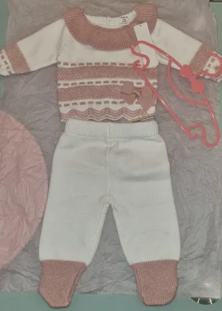 Conjunto bebé punto rosa y blanco
