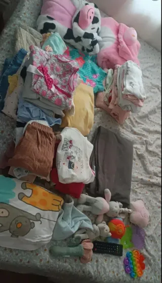 Lote Ropa y Juguetes Bebé