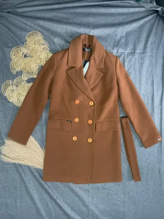 Abrigo marrón doble botonadura talla S