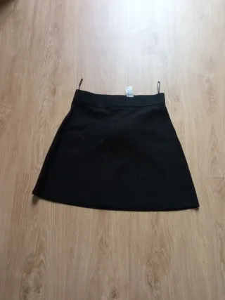 Falda corta Bershka negra