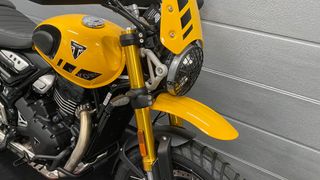 TRIUMPH Scrambler 400 X Amarilla