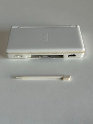 Nintendo DS Lite