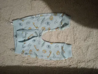 Pantalón de bebé con estampado de animales