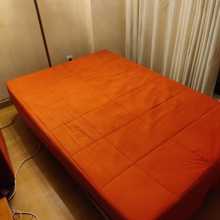 Sofá Cama plegable con funda muy bien conservado