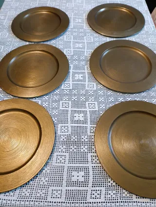 6 Bajoplatos Dorados Grandes (acero?)