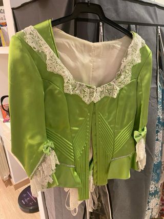 Traje Fallera Verde Talla 36-38. Sin manteletas