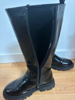 Botas altas charol niña Talla 34