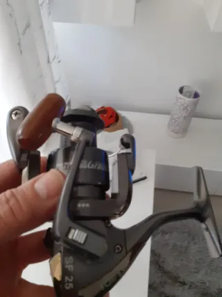 Caña de pescar telescópica y carrete