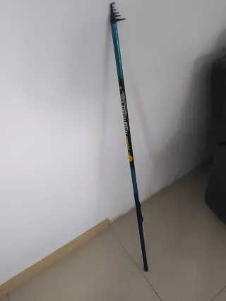 Caña de pescar telescópica y carrete