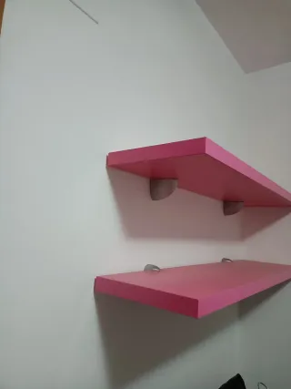 Escritorio infantil rosa con cajonera