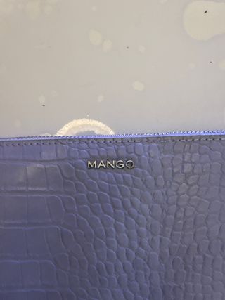 Funda portátil Mango efecto piel cocodrilo
