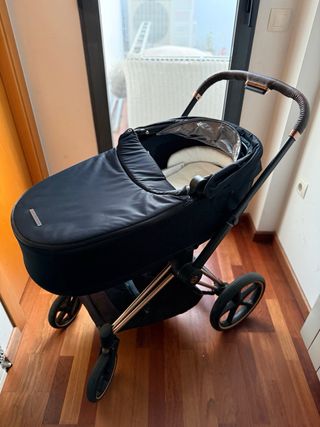 Capazo (cuco) Cybex LUX en Sepia Black, para bebé