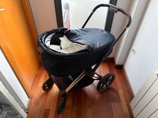 Capazo (cuco) Cybex LUX en Sepia Black, para bebé