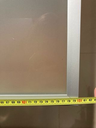 Módulo de cocina gris y cristal