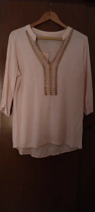 Camisa a cuadros roja y verde