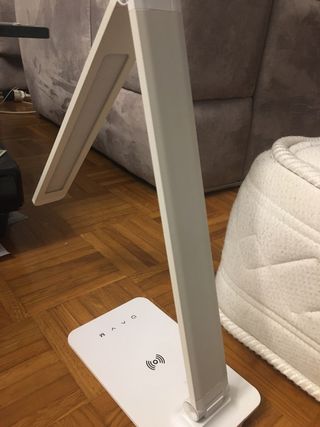 Lámpara de escritorio moderna