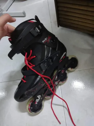 Patines en línea Fila negros y rojos