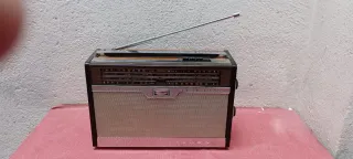 Radio Crown TRF-1400L 4 Bandas