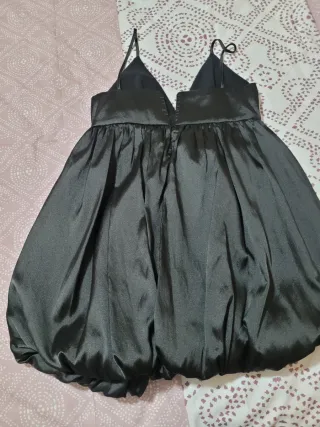 Vestido corto abombado negro Talla 38