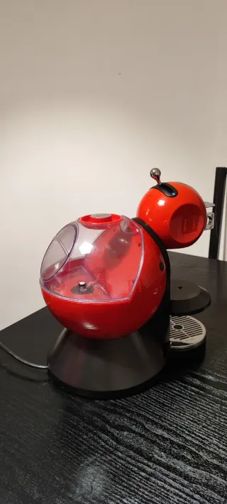 Cafetera Dolce Gusto Roja krups