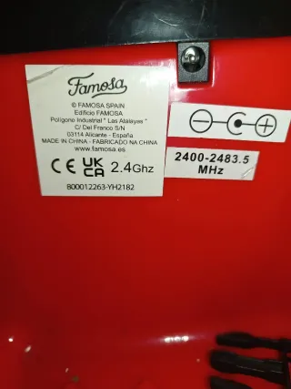 Coche eléctrico infantil rojo