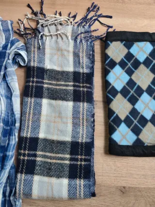 Lote 4 sciarpe per bambini blu e grigie