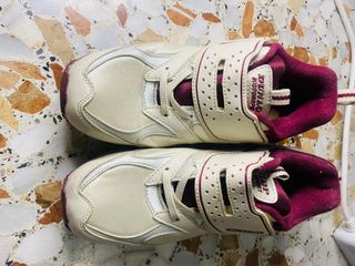 Zapatillas Dunlop Beige y Morado Talla 38