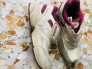 Zapatillas Dunlop Beige y Morado Talla 38