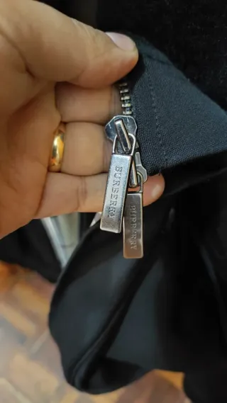 Chaqueta Burberry Negra - Original